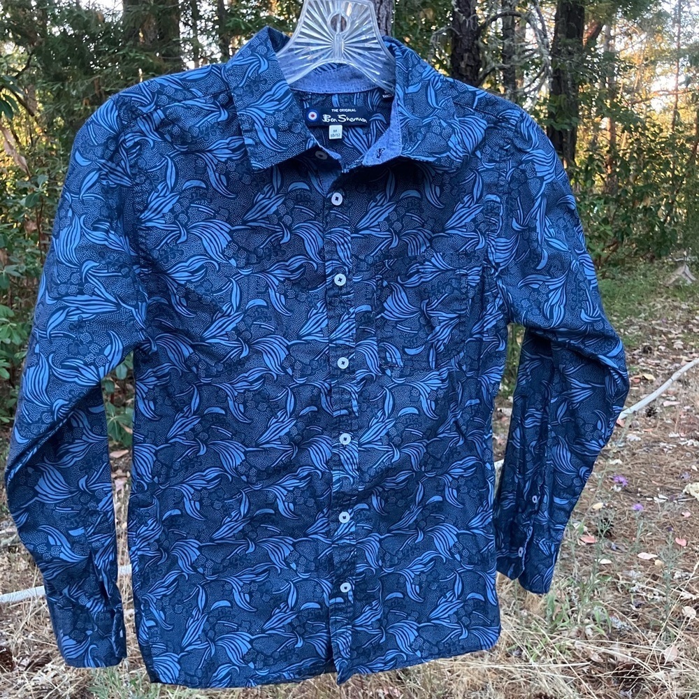 Ben Sherman boys m 8/10 blue floral dress shirt